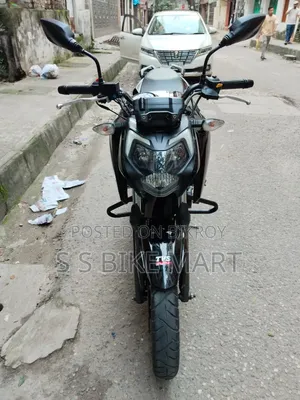 TVS Apache 160 4V 2021 Black