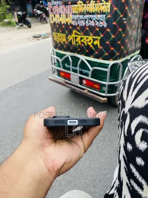 অ্যাপল আইফোন ১৫ ১২৮ জিবি হোয়াইট