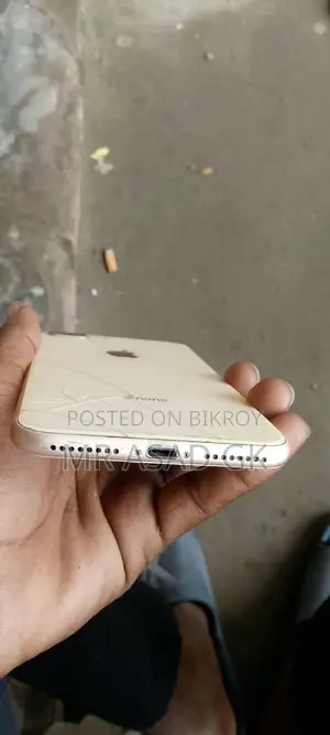 অ্যাপল আইফোন ৮ প্লাস ৬৪ জিবি হোয়াইট