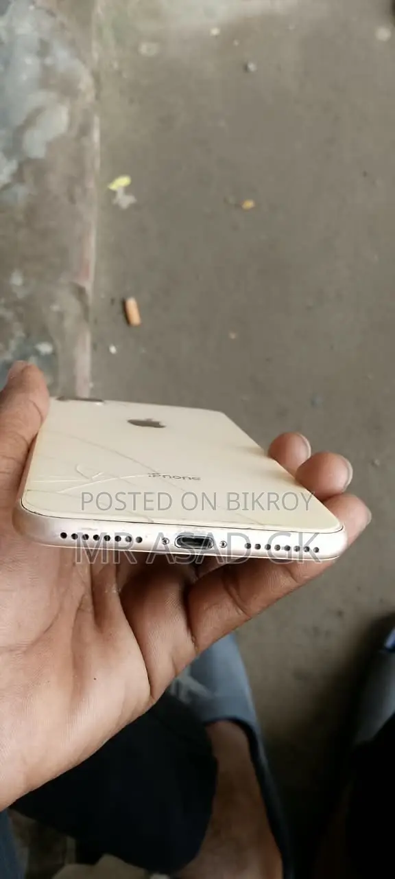 অ্যাপল আইফোন ৮ প্লাস ৬৪ জিবি হোয়াইট