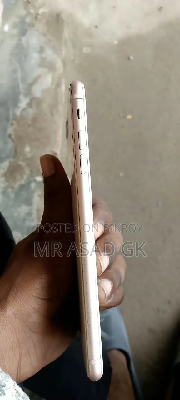 অ্যাপল আইফোন ৮ প্লাস ৬৪ জিবি হোয়াইট