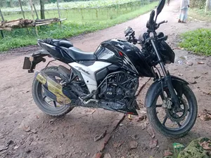 TVS Apache RTR 160 4V 2021 Black