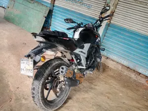 TVS Apache RTR 160 4V 2021 Black