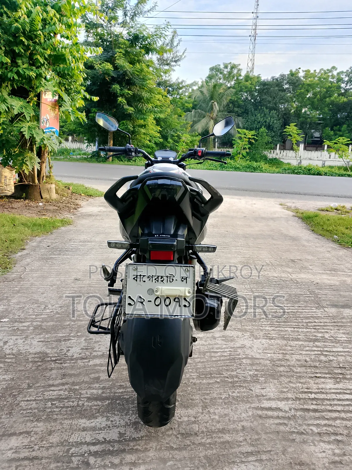 Hero Thriller 160R 2022 White