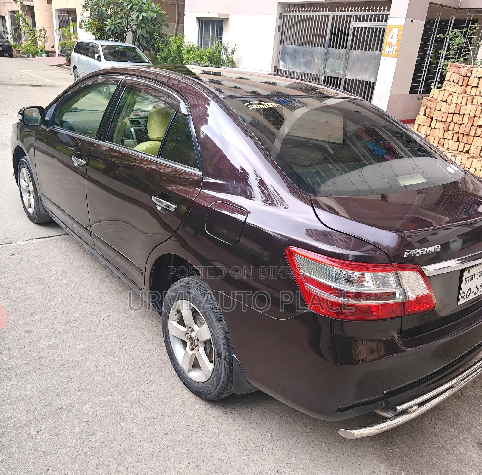 Toyota Premio 2010 Maroon