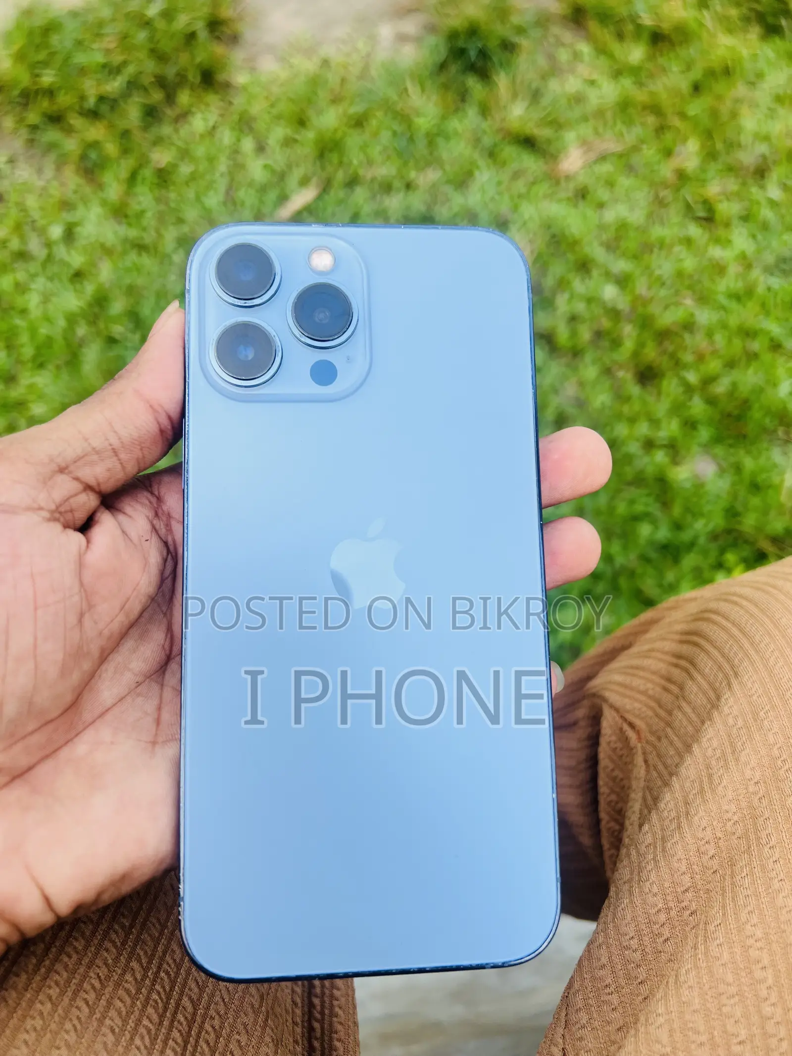 অ্যাপল আইফোন ১৩ প্রো ম্যাক্স ১২৮ জিবি নীল