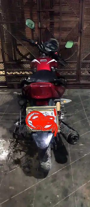 রানার টার্বো ভি২ ২০২১ লাল