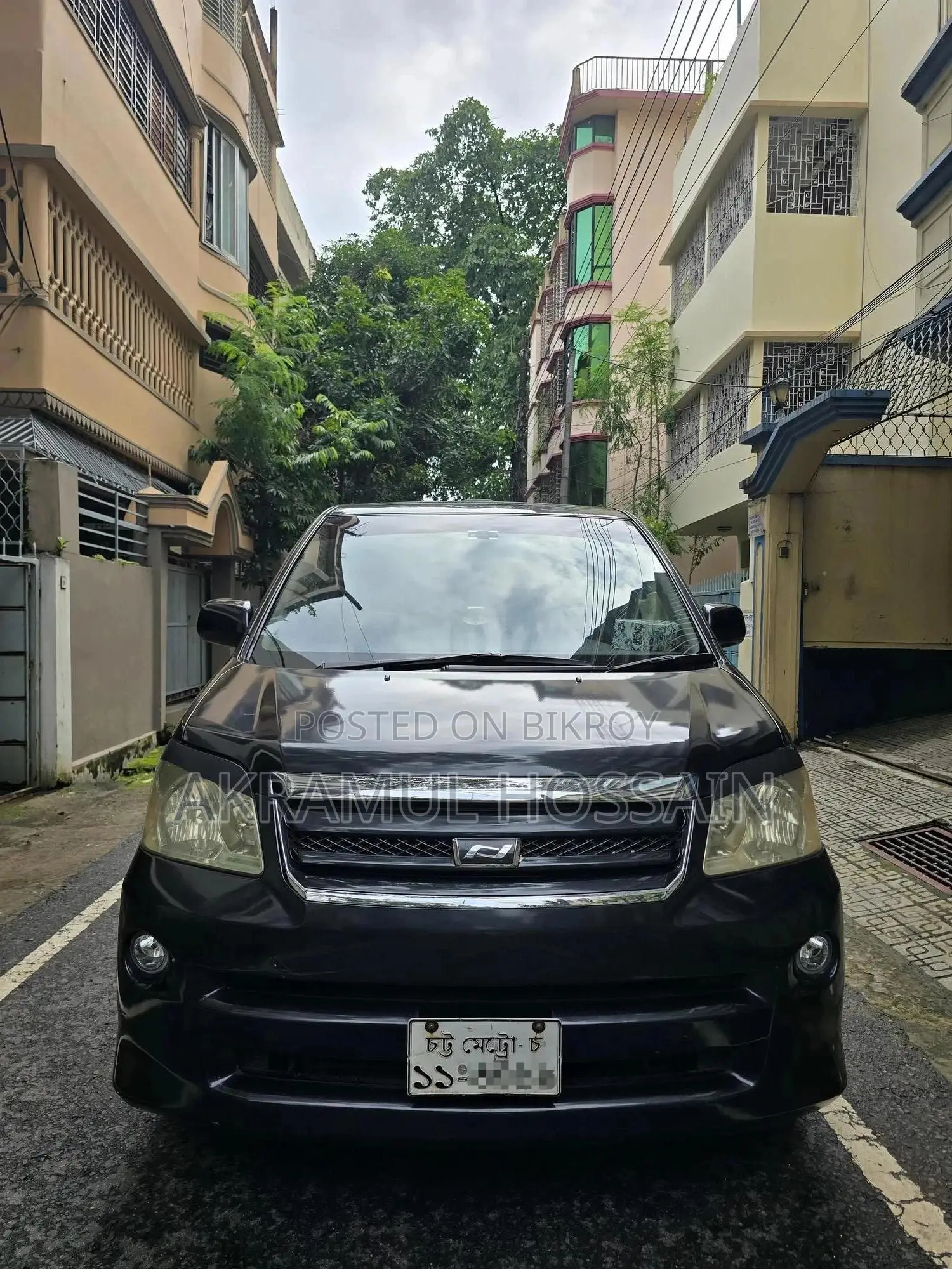 Toyota Noah 2.0 Front-Wheel Drive (8 Seater) 2003 Black