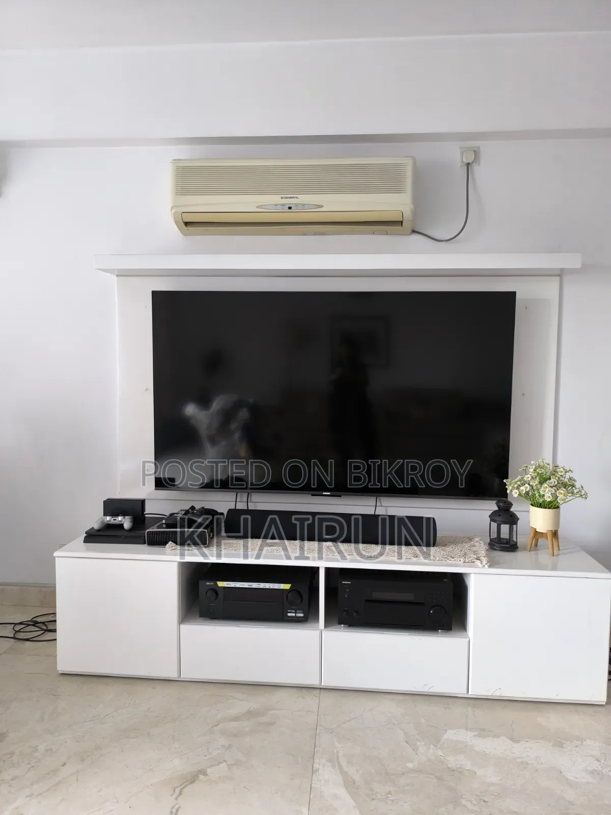 The TV is in new condition and has not been used for long