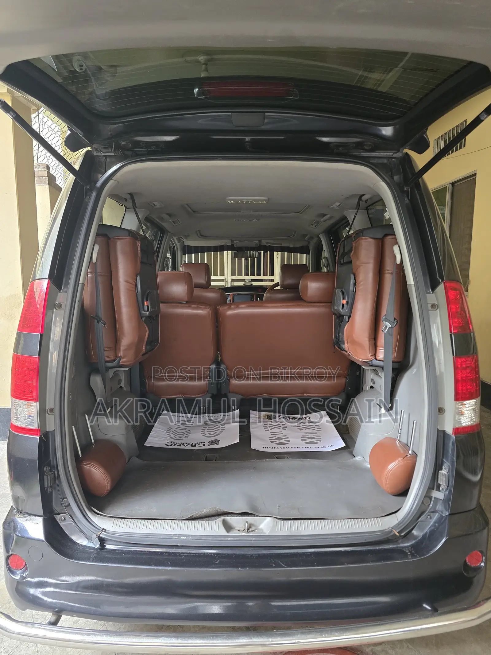 Toyota Noah 2.0 Front-Wheel Drive (8 Seater) 2003 Black