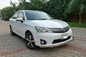 Toyota Axio 2013 White