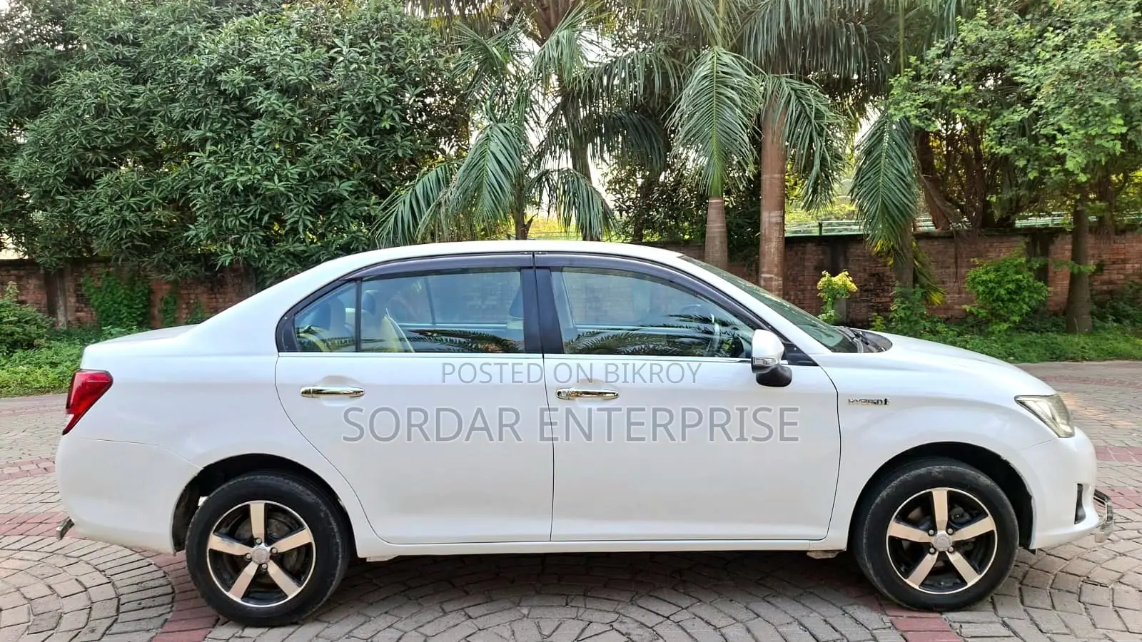 Toyota Axio 2013 White