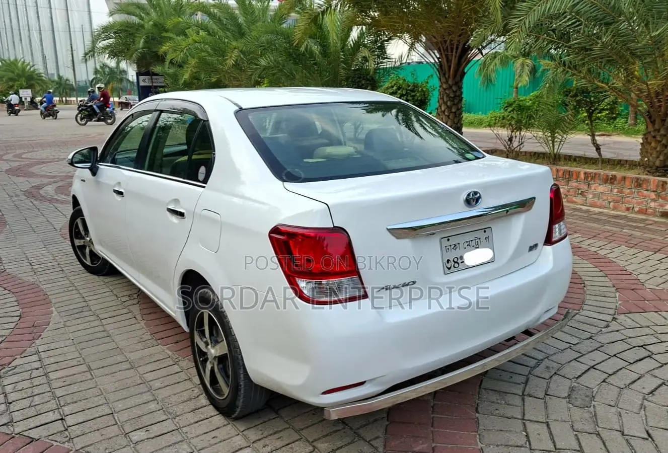 Toyota Axio 2013 White