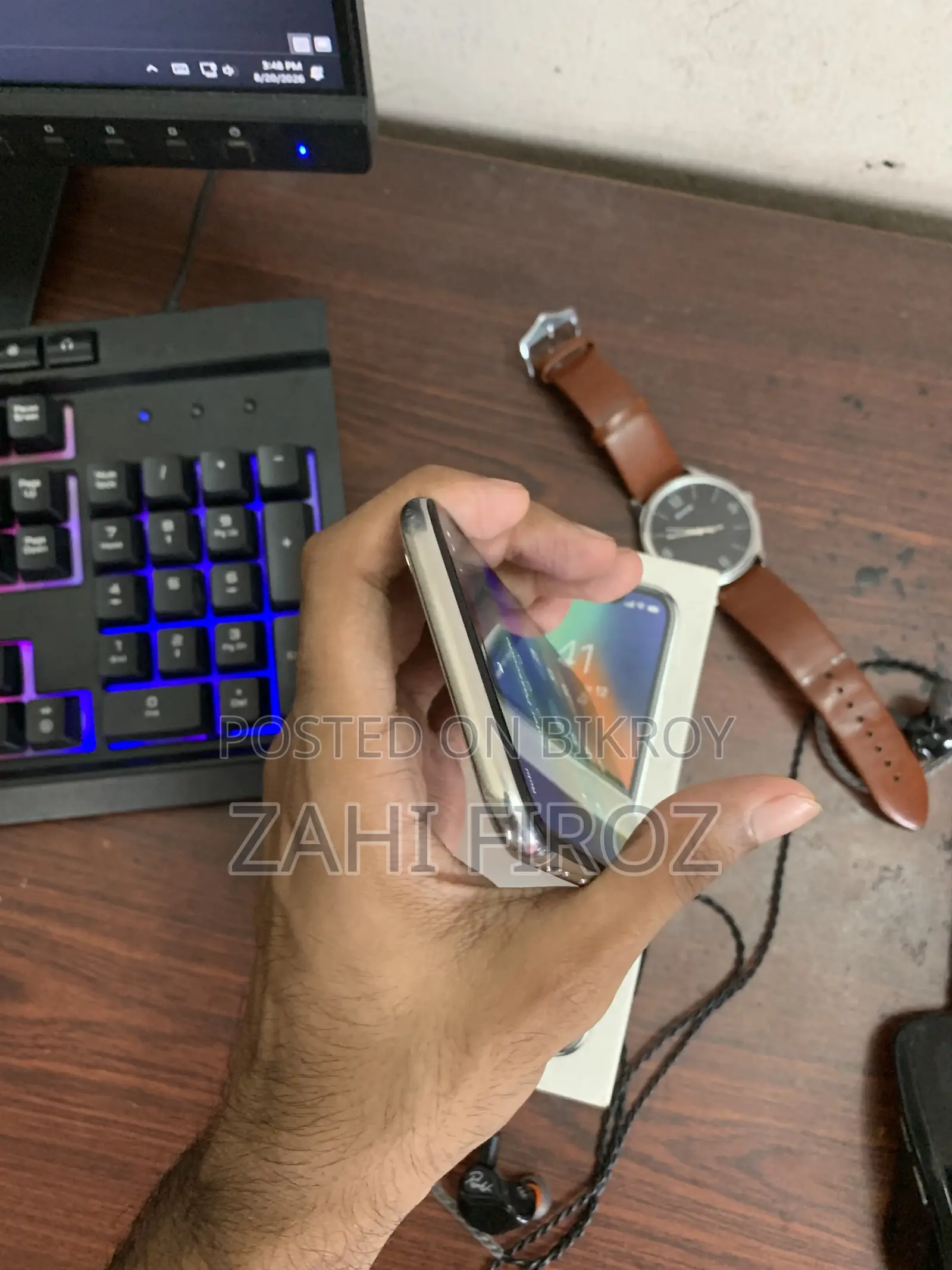 অ্যাপল আইফোন এক্স ৬৪ জিবি হোয়াইট