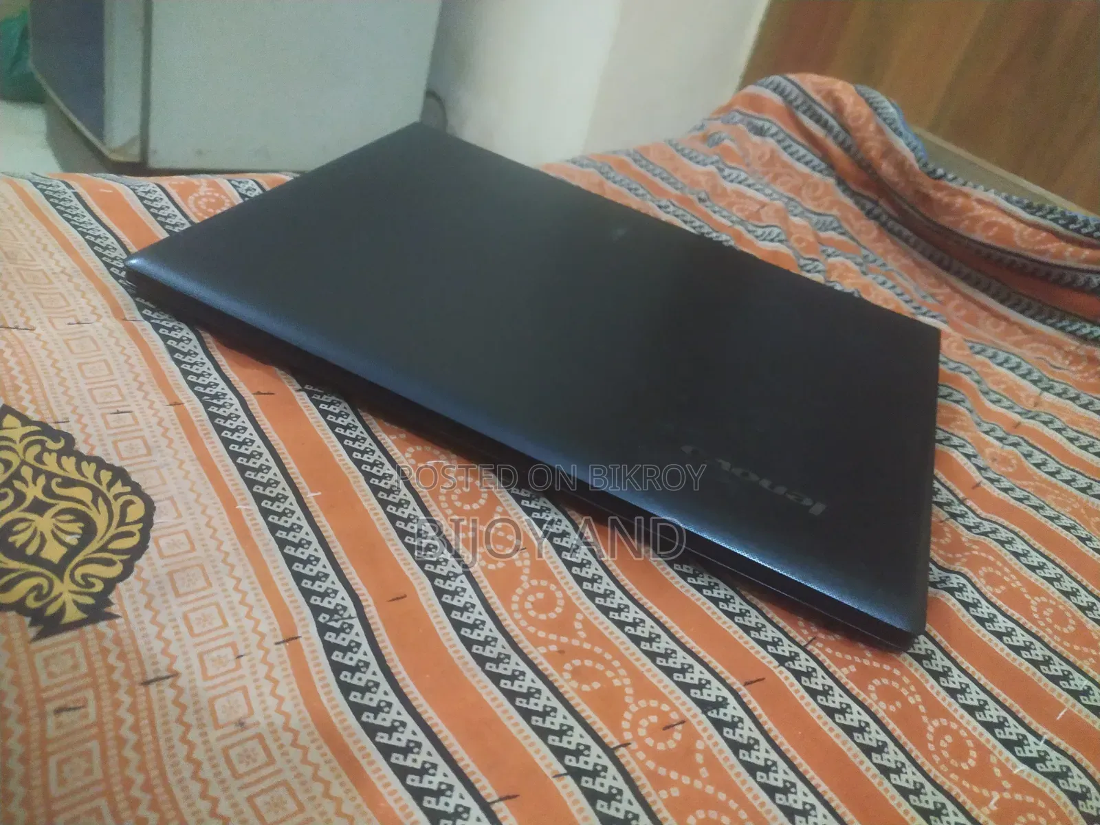 Laptop Lenovo IdeaPad 100 4GB Intel Core i5 SSD 350GB