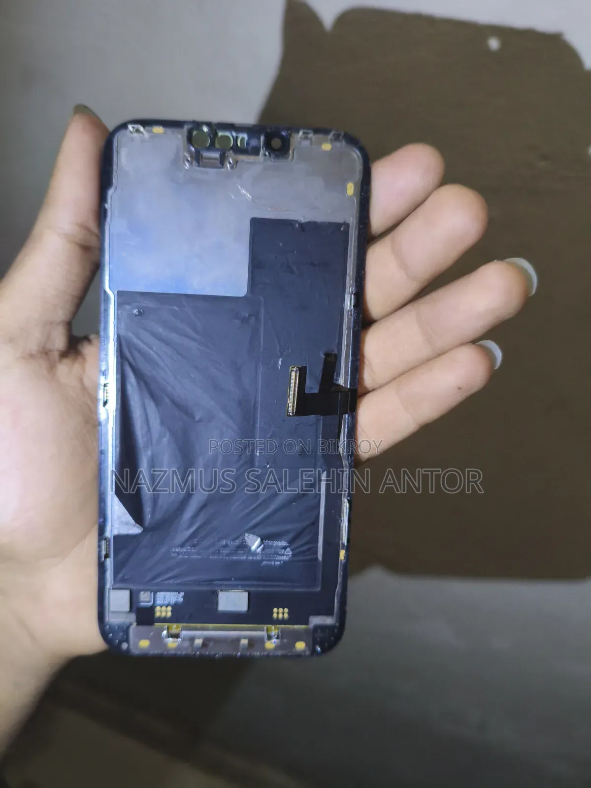 iPhone 13 Pro Original Display Removed from iCloud Mobile.