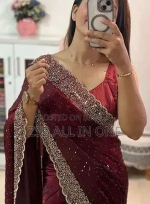 ব্লাউজ পিসসহ জর্জেট শাড়ি