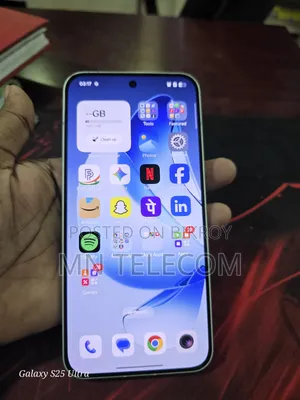 অপো রেনো ১৩ ২৫৬ জিবি হোয়াইট