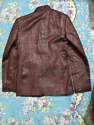 একটি প্রিন্স কোট বিক্রি করা হবে