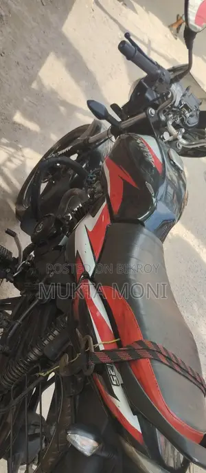 বাজাজ ডিসকভার ১২৫ ২০২২ ব্ল্যাক