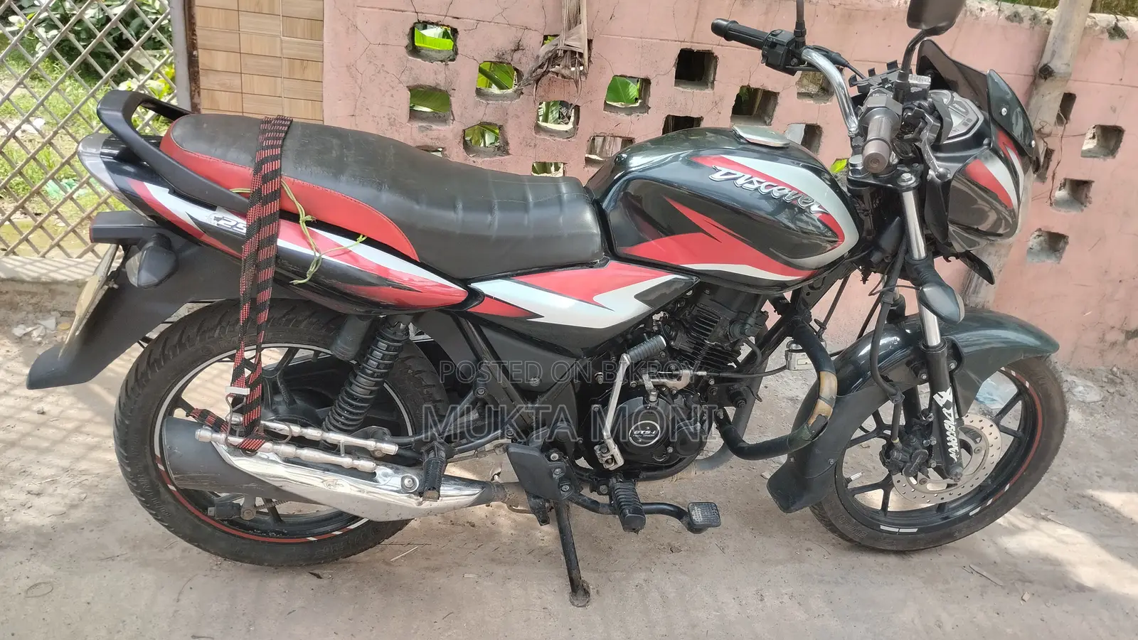 Bajaj Discover 125 2022 Black