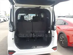 Toyota Voxy 2023 Pearl