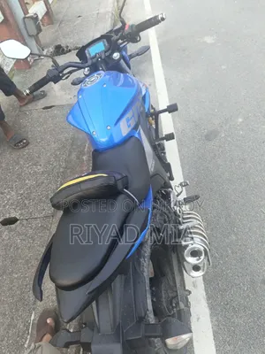 Suzuki 2022 Blue
