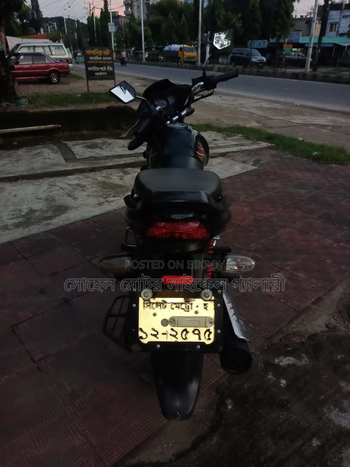 Mahindra Duro 2018 Black