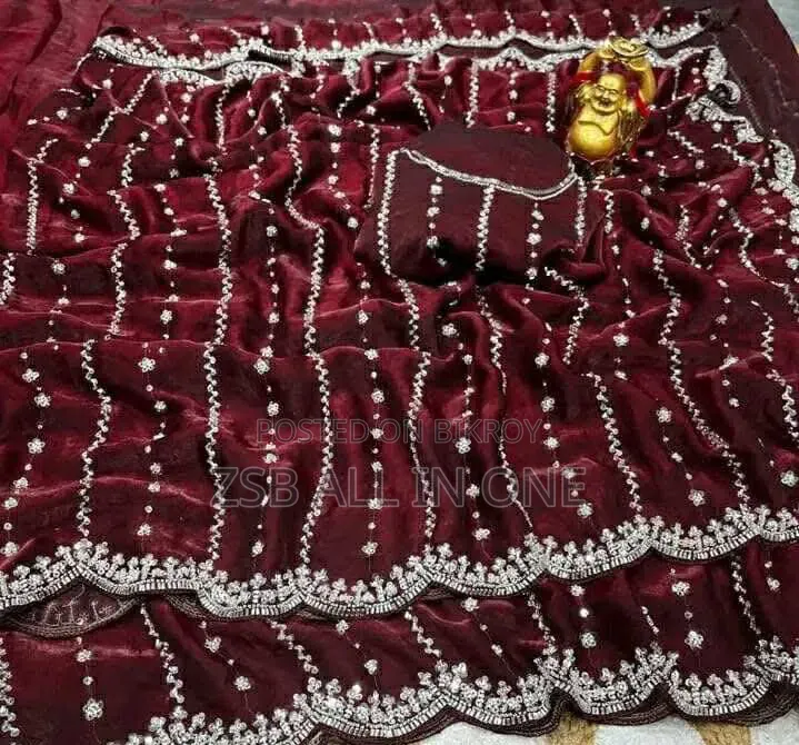 প্রিমিয়াম কোয়ালিটি ইন্ডিয়ান শাড়ি