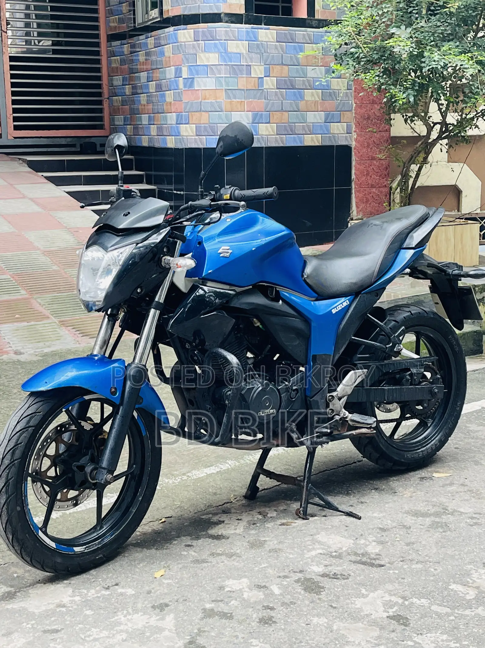 সুজুকি জিক্সার ২০১৭ ব্লু
