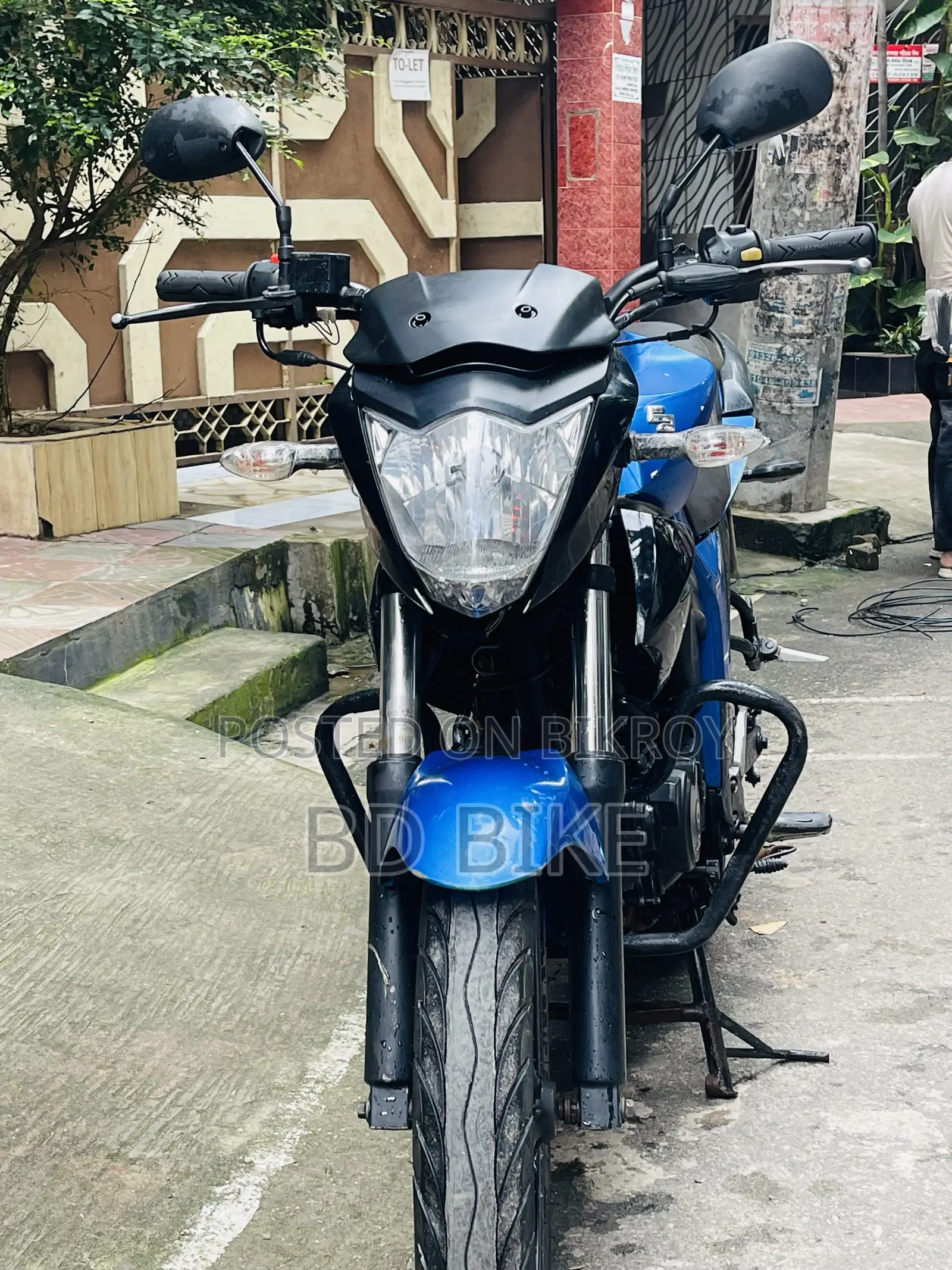 সুজুকি জিক্সার ২০১৭ ব্লু