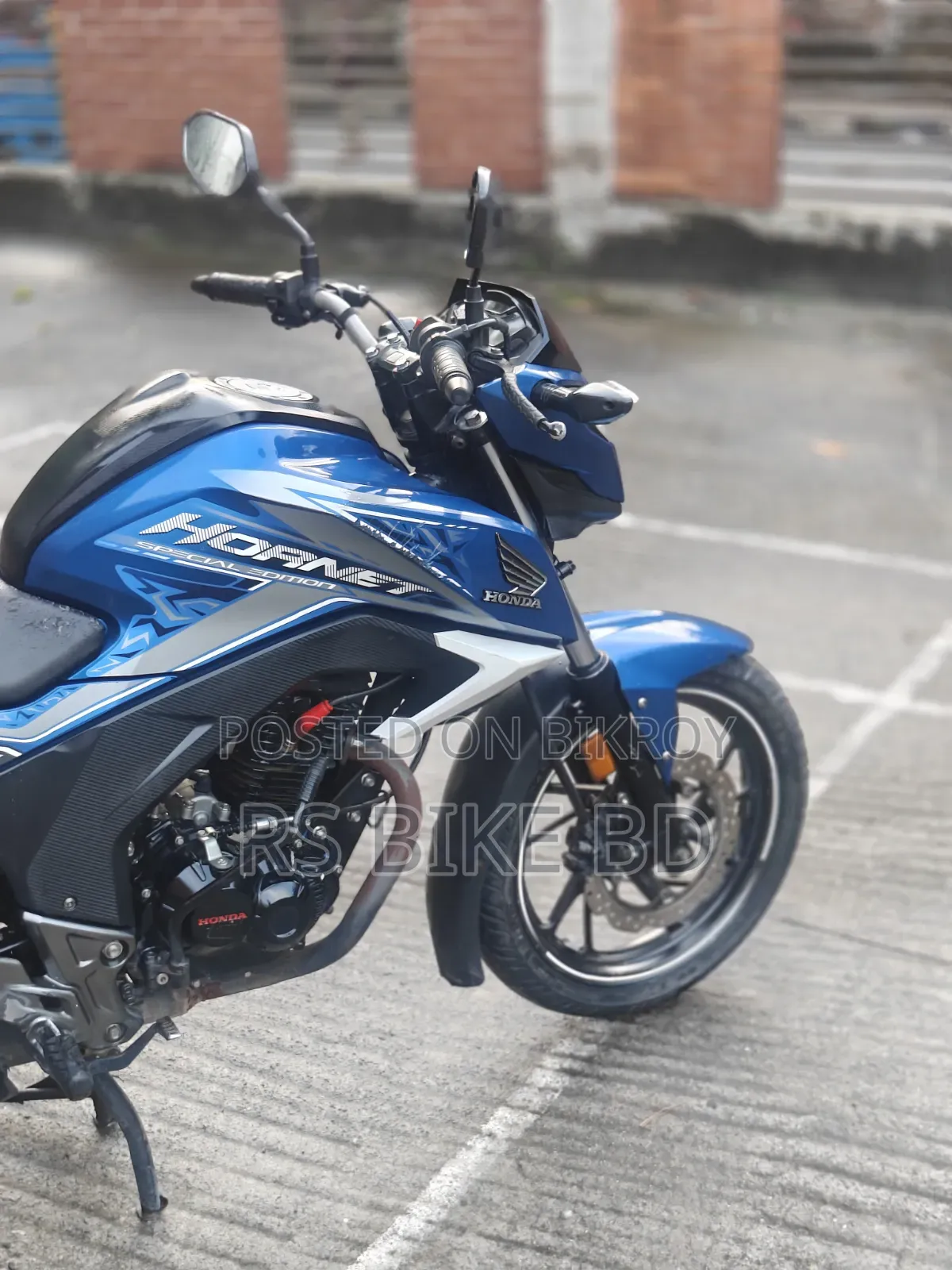 Honda Hornet 2019 Blue