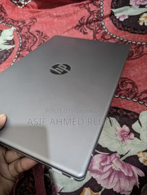 New Laptop HP 250 G10 8GB Intel Core i5 SSD 512GB