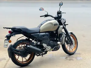 ইয়ামাহা এফজেড-এক্স ২০২৫ গোল্ড