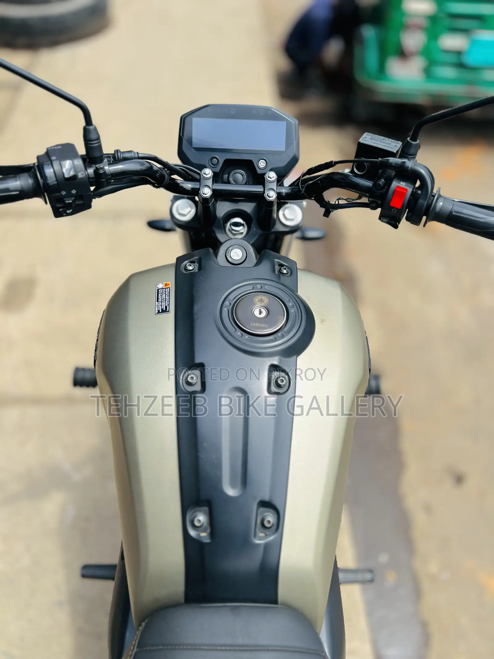 ইয়ামাহা এফজেড-এক্স ২০২৫ গোল্ড