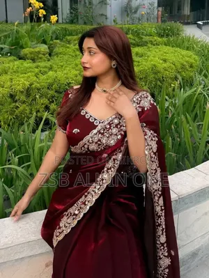 ইন্ডিয়ান ফেন্ডি সিল্ক শাড়ি কালেকশন
- ইন্ডিয়ান ফেন্ডি সিল্ক ফেব্রিক