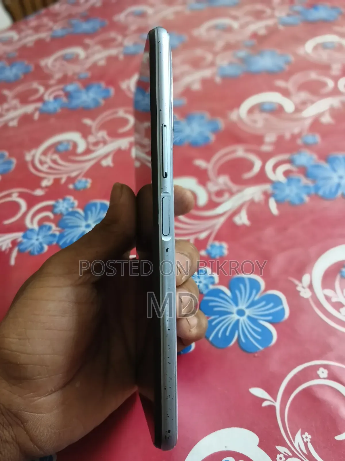 ভিভো ওয়াই১৭ ৬৪ জিবি নীল