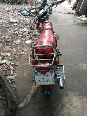 Honda 2002 Red
