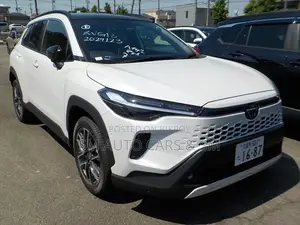 নিউ টয়োটা করোল্লা ক্রস ২০২৬ পার্ল