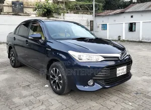 টয়োটা অ্যাক্সিও ২০১৫ ব্লু
