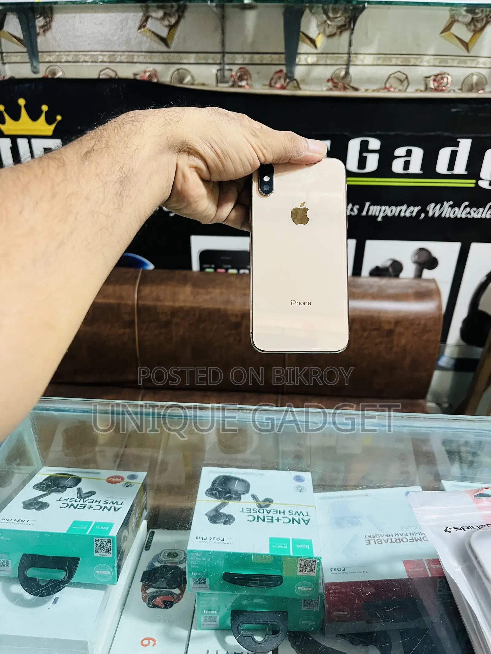 অ্যাপল আইফোন এক্সএস ৬৪ জিবি গোল্ড