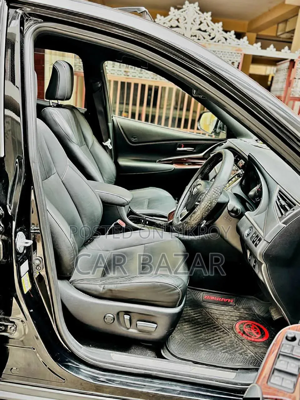 Toyota Harrier 2.0 2014 Black
