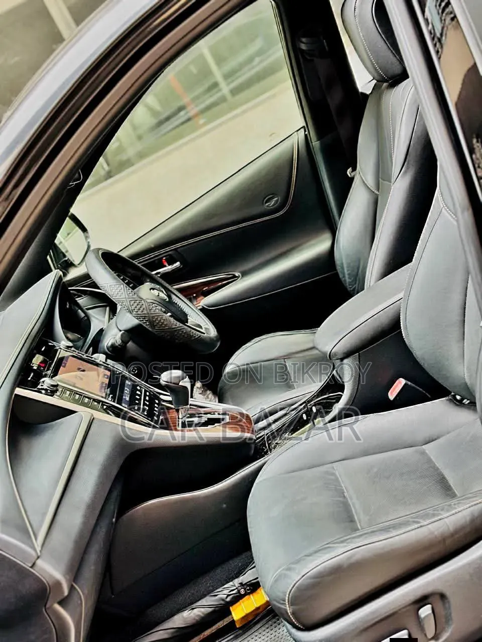 Toyota Harrier 2.0 2014 Black