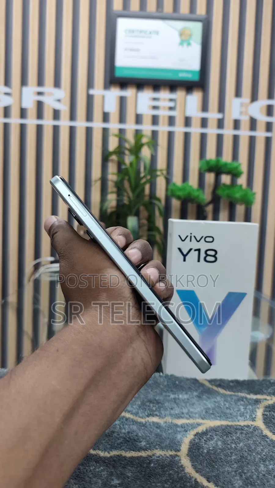 Vivo Y18 128 GB Blue