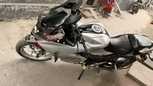 সুজুকি জিক্সার এসএফ ২০২১ গ্রে