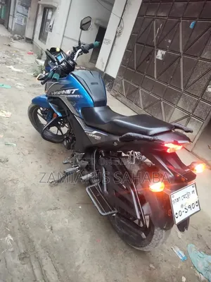 হোন্ডা হরনেট ২০২৩ নীল