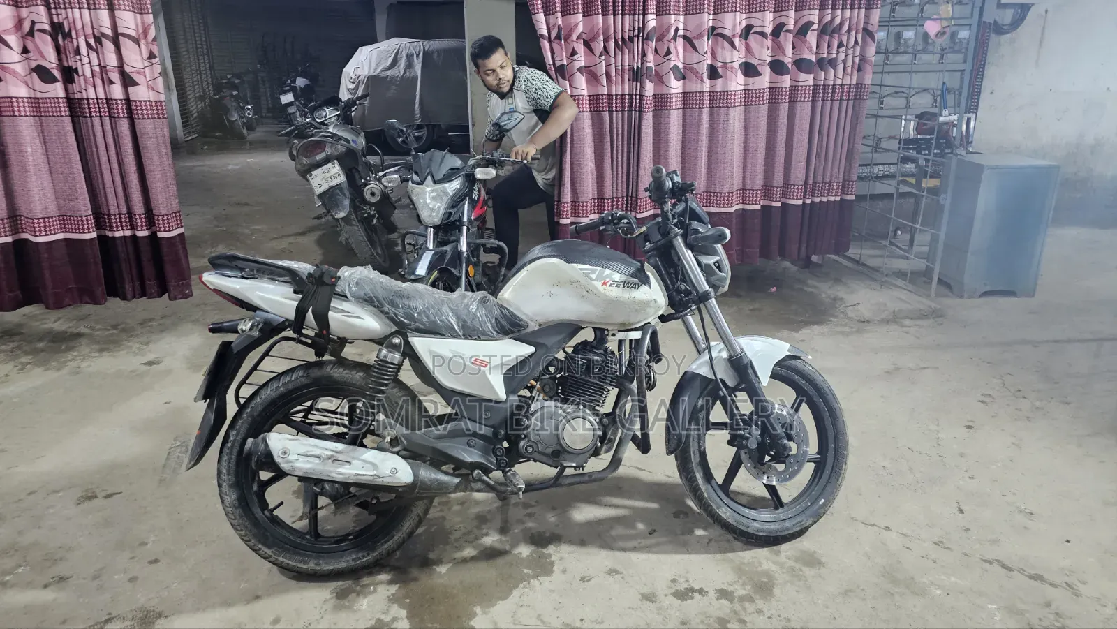 Benelli 2017 White