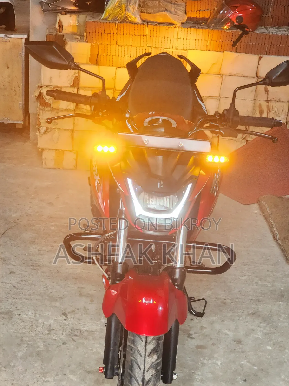 New Hero Hunk 2025 Red