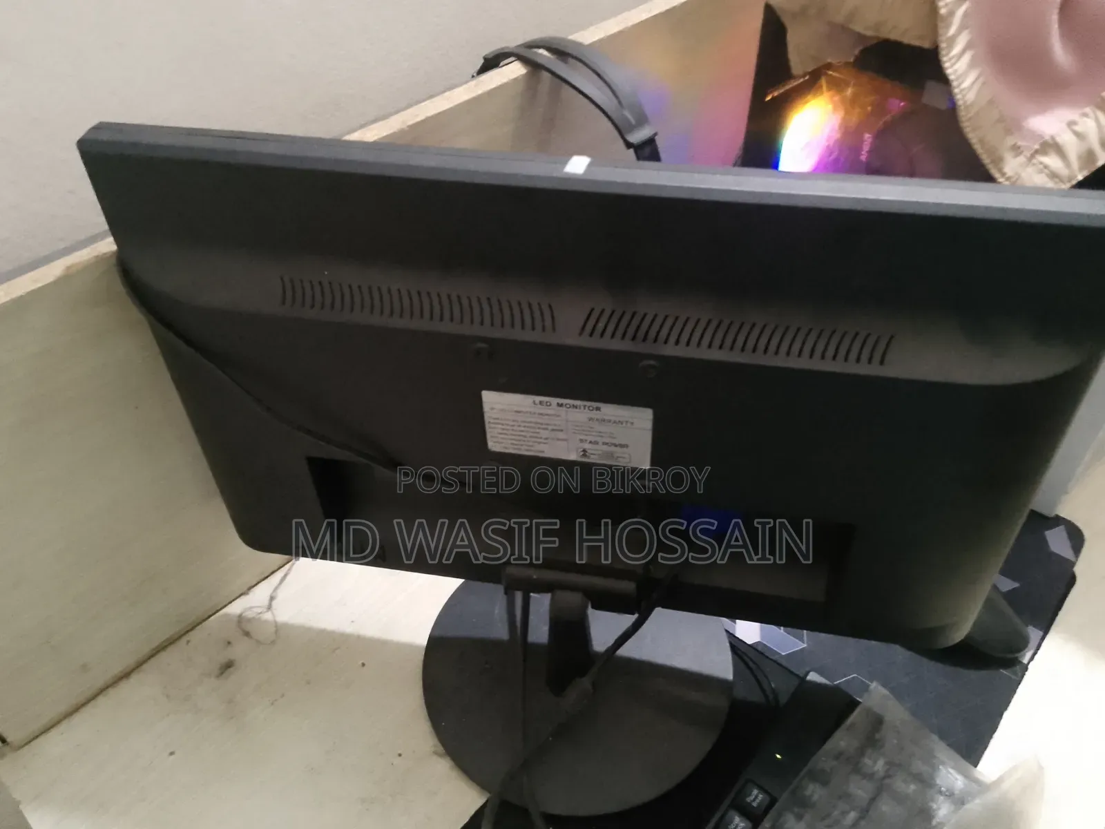 19 Inc Monitor