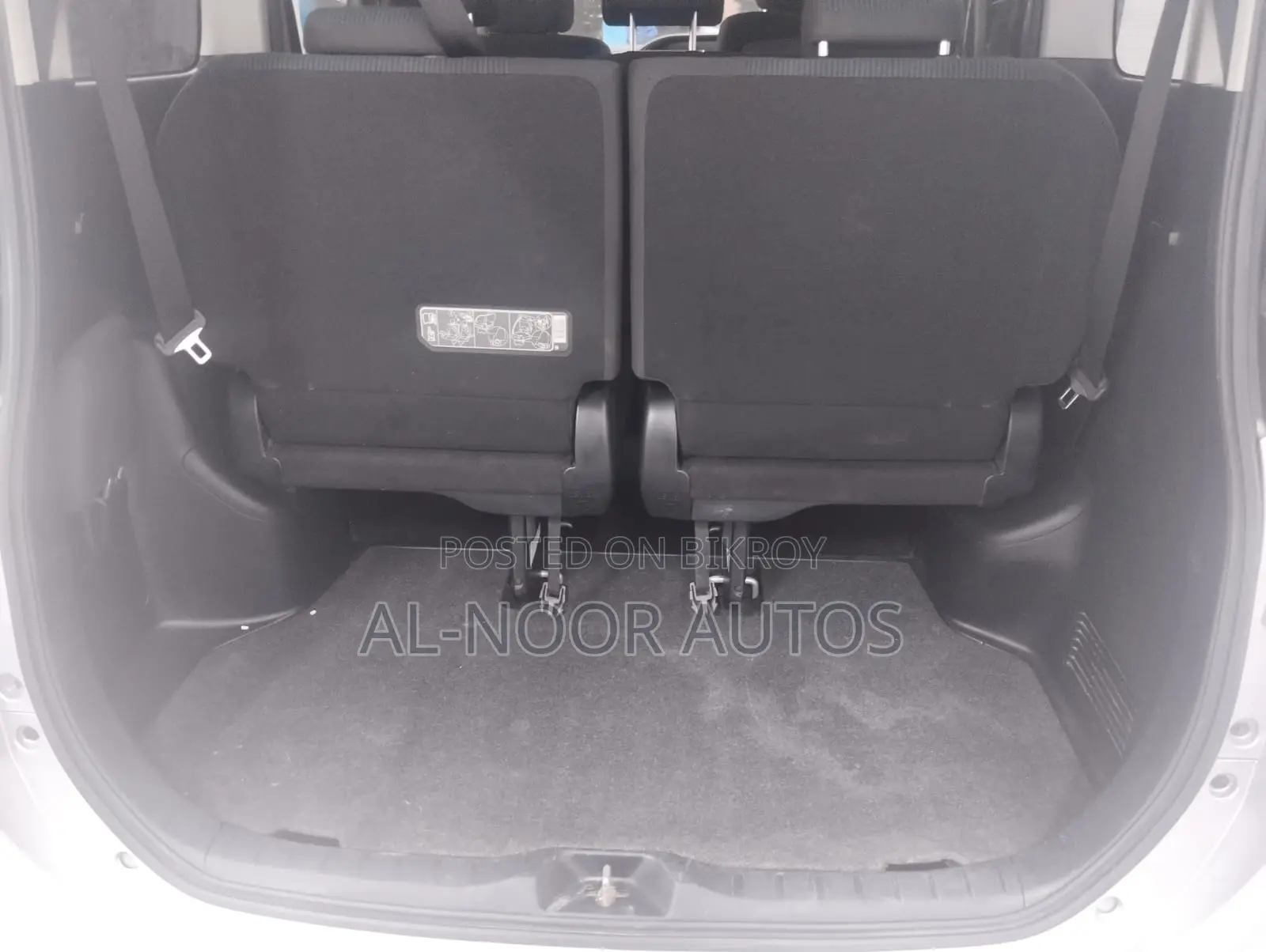 Toyota Noah 2.0 Front-Wheel Drive (8-Seater) 2020 Silver